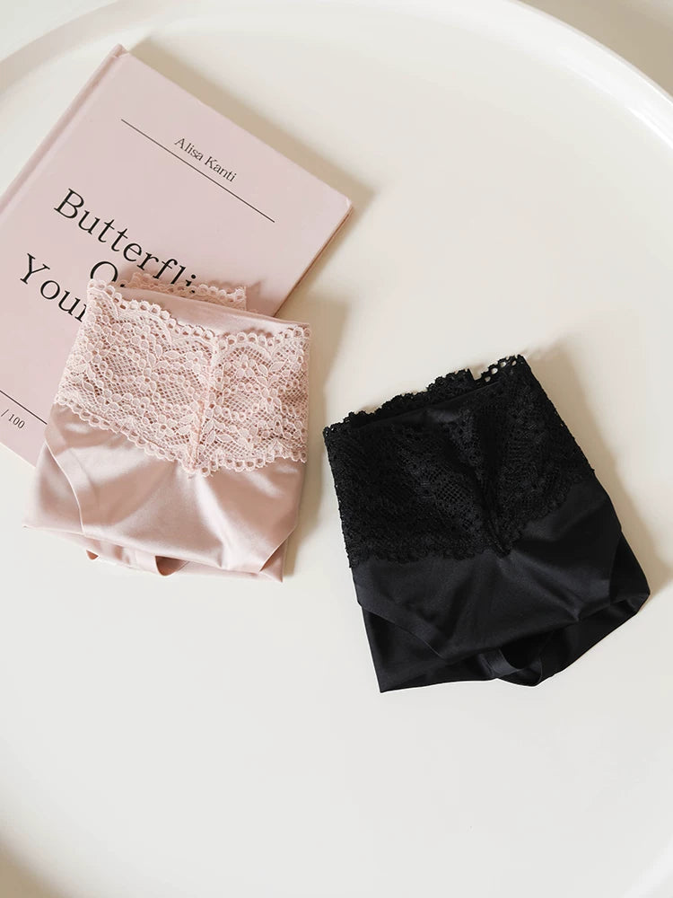 French-Inspired Vintage Seamless Satin Panties with Lace Trim