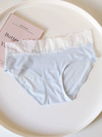 Seamless Ice Silk Low-Waist Briefs with Lace Trim and Cotton Crotch
