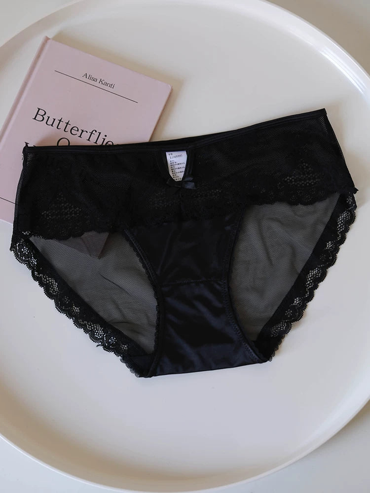 Breathable Floral Lace Low-Rise Panties with Cotton Crotch