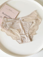French-Inspired Vintage Panties with Bow Embroidery and Lace Trim