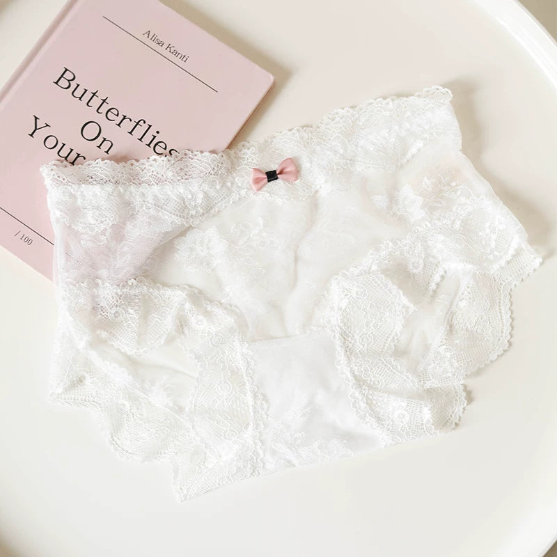 French-Inspired Vintage Panties with Lace Trim