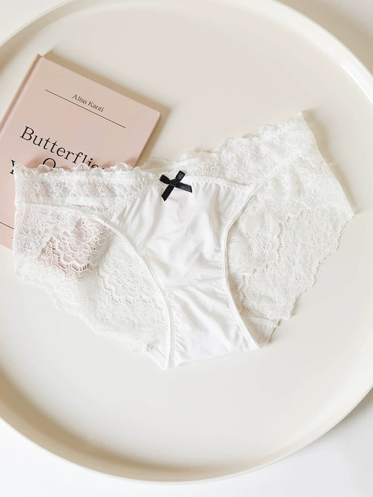 French-Inspired Vintage Panties with Bow Embroidery and Lace Trim