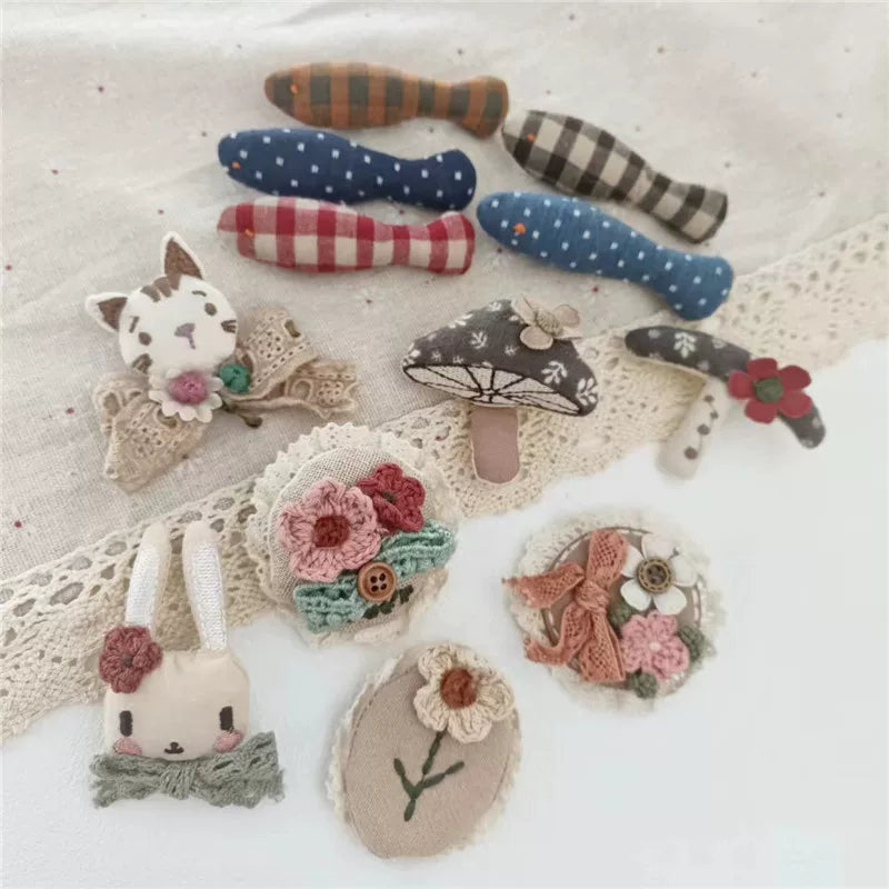 Cute Retro Cloth Embroidered Brooch Pin Accessory